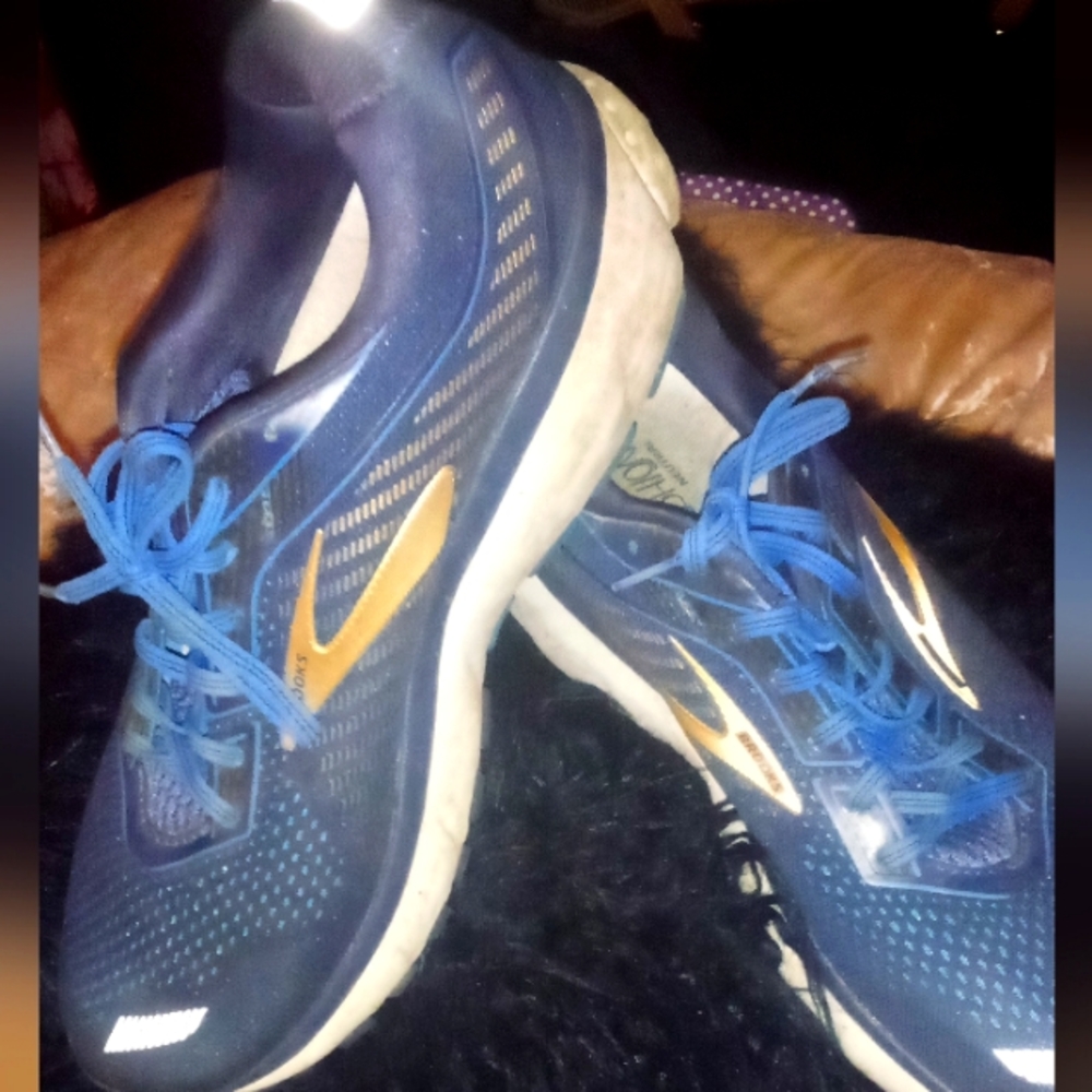 Brooks Ghost DNA Loft mens 11 running shoes